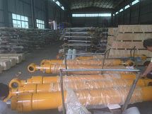 4632511:Гидроцилиндр стрелы